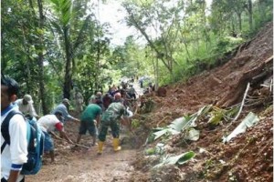 Desa Patala dan Bunigeulis Dilanda Longsor